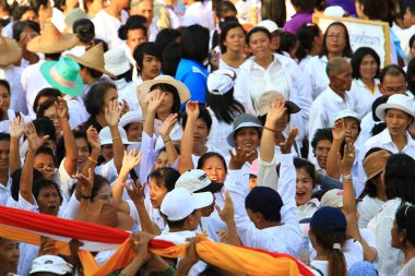 Nakhon Si Thammarat, Tayland - 18 Şubat 2011: Hae Pha Khuen Uluslararası Makha Puja Geçidi Nakhon Si Thammarat Festivali 