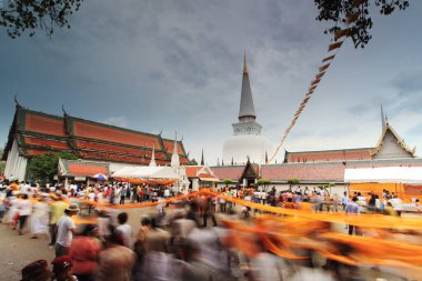 Nakhon Si Thammarat, Tayland - 18 Şubat 2011: Hae Pha Khuen Uluslararası Makha Puja Geçidi Nakhon Si Thammarat Festivali 