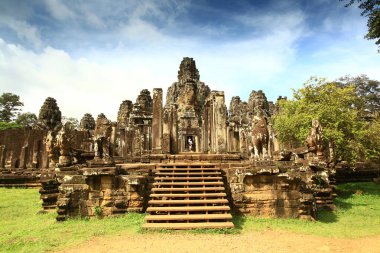 Bayon Tapınağı 'nın güzelliği ve ihtişamı, dünyanın harikası. Angkor Thom, Siem Reap, Kamboçya 'da popüler turistik ilgi 