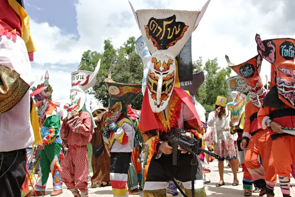 Hayalet Festivali 'ndeki (Phi Ta Khon) 