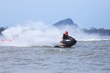 Prachuap Khiri Khan, Tayland - 5 Nisan 2025: Vana Nava Su Ormanı 'nın Fotoğrafları - Toyota Waterjet Pro Tour Tayland 2025: Prahuap Khiri Khan Bay' de. Tayland
