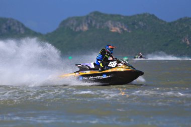 Prachuap Khiri Khan, Tayland - 6 Nisan 2025: Vana Nava Su Ormanı 'nın Fotoğrafları - Toyota Waterjet Pro Tour Tayland 2025: Prahuap Khiri Khan Bay' de. Tayland
