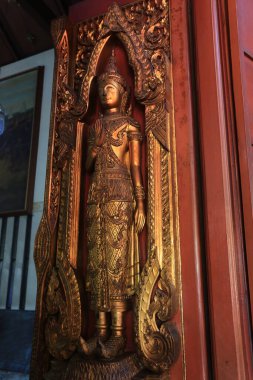 Wat Na Phra Men olarak da bilinen Wat Na Phramen, Tayland 'ın Phra Nakhon Si Ayutthaya ilindeki tarihi aktif bir Budist tapınağıdır.