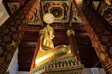 Wat Na Phramen 'deki büyük altın Buda heykeli Tayland' ın Phra Nakhon Si Ayutthaya ilindeki tarihi aktif bir Budist tapınağıdır. 