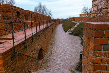 Eski kasaba, Varşova, Varşova Barbican, şehri çevreleyen 16. yüzyıl tahkimatları.