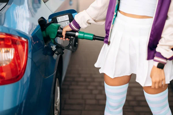Cheerful Young Woman Brunette Filling Her Car Fuel Gas Station — Stock Photo, Image