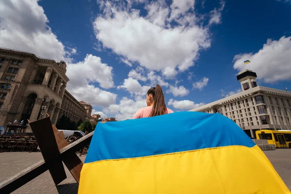Young Woman Carries Flag Ukraine Fluttering Her Street — Photo