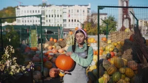 Happy Female Farmer Holding Ripe Pumpkin Background Autumn Harvest Concept — Stock Video