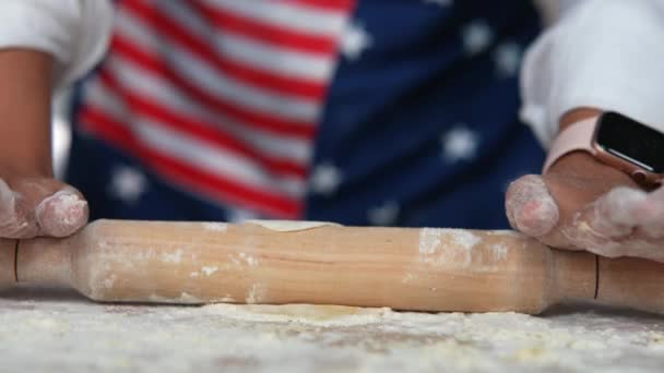 Close Young Woman Rolling Dough Rolling Pin Homemade Bakery Table — Stock Video