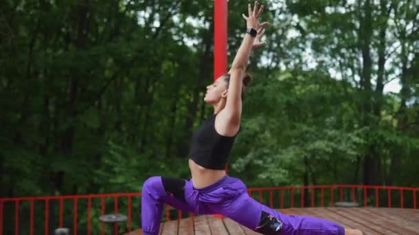 Young Woman Doing Yoga Yard Veranda — Stock Video