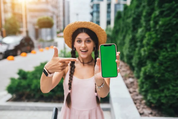 Young Woman Showing Smartphone Green Screen Replacement — 스톡 사진