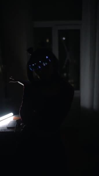 Ciber Mujer Gafas Led Bailando Luz Neón — Vídeo de stock