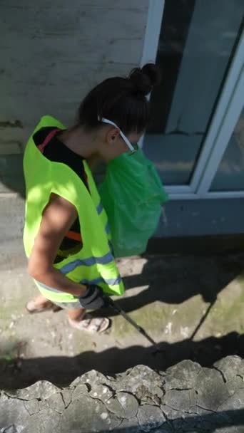 Şehirdeki Sokak Temizliğine Bir Grup Gönüllü Katılıyor Yüksek Kalite Görüntü — Stok video