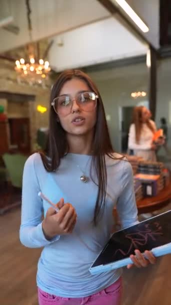 Midst Lively Discussion Pretty Young Lady Talks Bookshop High Quality — Stock Video