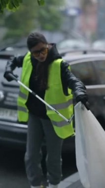 Belediye sokak temizliği: sokak temizliğine adanmış şehir hizmetleri. Yüksek kalite 4k görüntü