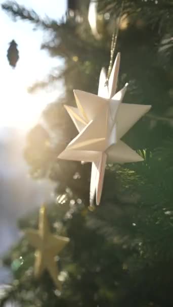 Moderne Decorazioni Natalizie Sull Albero Natale Filmati Alta Qualità — Video Stock