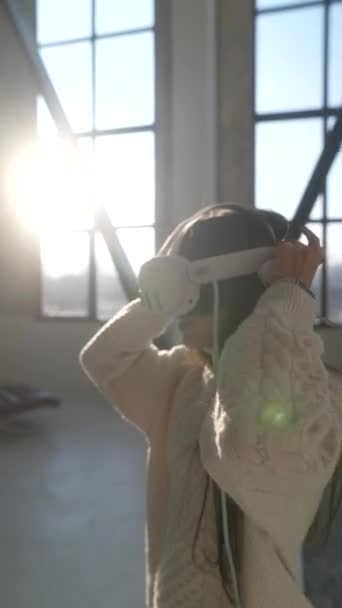 Her Home Setting Stunning Young Girl Engages Virtual Game Using — Stock Video