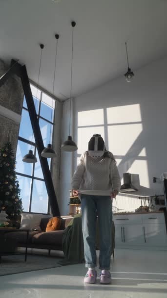 Apartment Christmas Tree Beautiful Young Woman Wears Headset High Quality — Stock Video