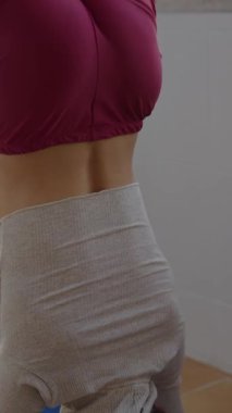 Eşsiz yoga pozlarını keşfetmek ve pratik yapmak günlük rutininizde dayanıklılık, esneklik ve genel sağlığınızı arttırır.