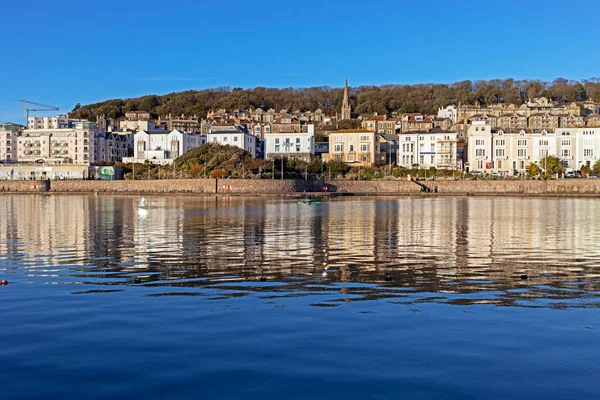 Weston-super-Mare 'deki Deniz Gölü, İngiltere' de bir kış öğleden sonra.
