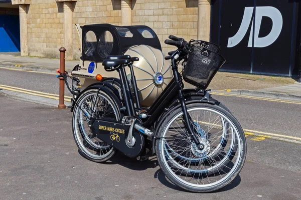 英国ウェストン スーパーマーレでのレンタル用自転車 — ストック写真