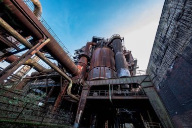 Landschaftspark, eski bir çelik fabrikası Duisburg, Batı Almanya 'da halka açık bir parka dönüştürüldü.