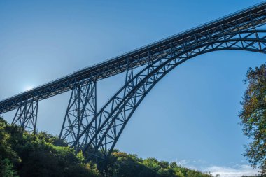 Mungstener Brucke Parkı Batı Almanya 'da Solingen kasabası yakınlarında.