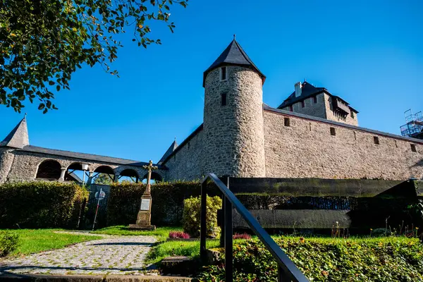 Solingen Batı Almanya 'daki Schloss Burg kalesi