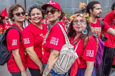 Gois 'den bir karavan, üzerinde 