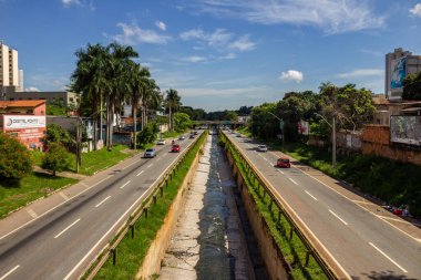 Marjinal Botafogo 'nun bir kısmı viyadük üzerinden fotoğraflandı. Şehrin trafik akışının önemli bir akışı.