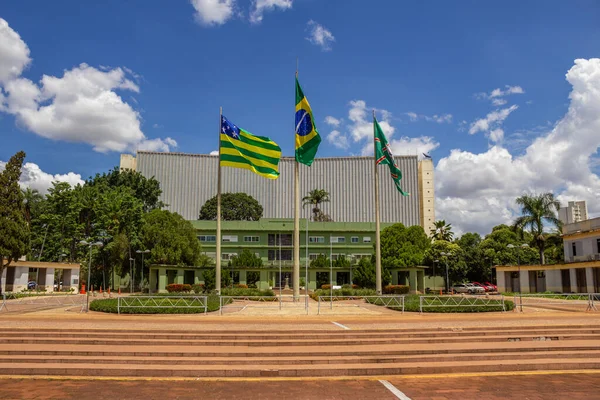 Vista Panorâmica Praça Cívica Centro Goiânia Com Três Bandeiras Levantadas — Fotografia de Stock