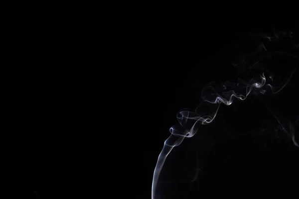 Une Forme Abstraite Fumée Blanche Encens Avec Fond Noir — Photo