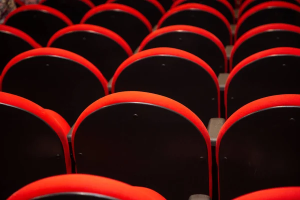 Деталь Кількох Рядів Червоних Крісел Театрі Який Порожній — стокове фото