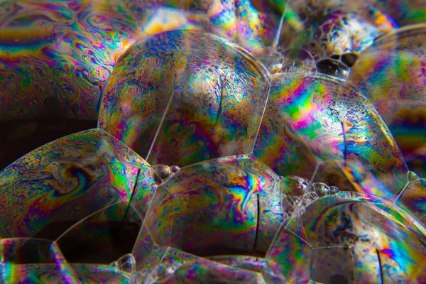 Detail Makro Gelembung Dalam Busa Sabun Pada Permukaan Hitam — Stok Foto