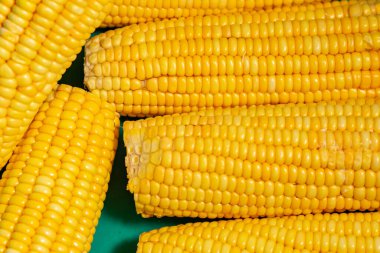 Yemek arkaplanı. Yakın planda bazı mısır kulaklarının ayrıntıları.