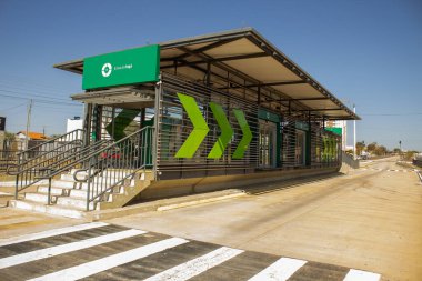 Avenida Goias Norte 'deki Goiania şehrindeki BRT istasyonlarından biri..