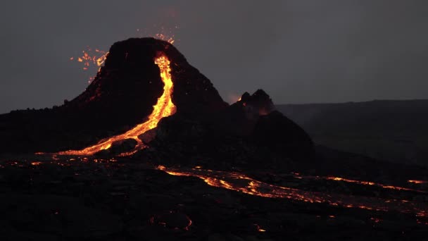 Volcanic Eruption Geldingadal Iceland 2021 — Stok video