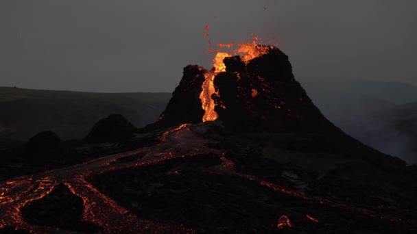 Извержение Вулкана Гельдингадале — стоковое видео