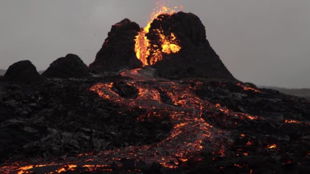 Volcanic Eruption Geldingadal Iceland 2021 — Stockvideo