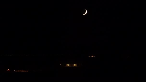 Lonely Driving Dark Crescent Moon Islândia — Vídeo de Stock