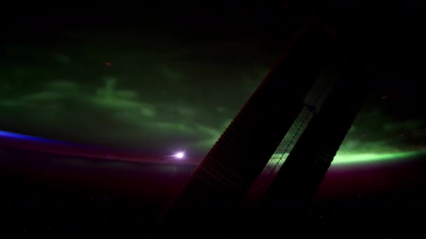 Aurora Borealis Dünya Yörüngesindeki Uluslararası Uzay Stasyonundan Görüldü — Stok video