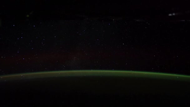 Comet Lovejoy Δει Πάνω Από Ορίζοντα Γης Από Διεθνή Διαστημικό — Αρχείο Βίντεο