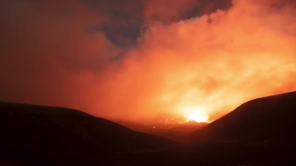 Volcano Erupting Mountain Valley Iceland Aurora Glow Time Lapse — Stock Video