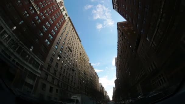 New York Şehir Merkezi Manhattan Apartmanları Yukarı Bakıyor — Stok video