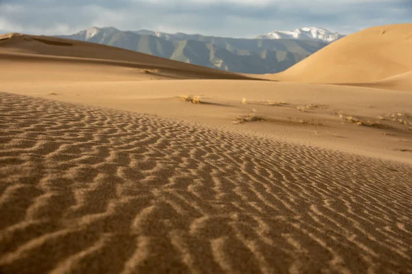 Hellend Oppervlak Van Zandduin Met Rimpels Het Great Sand Dunes — Stockfoto