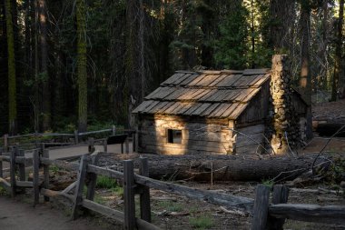 Rustic Cabin in General Grant Grove of Kings Canyon National Park