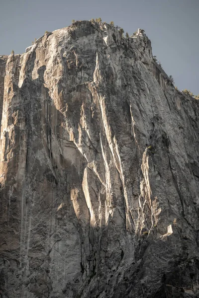 Κλιφ Κάτω Από Yosemite Point Από Την Κοιλάδα Κάτω — Φωτογραφία Αρχείου