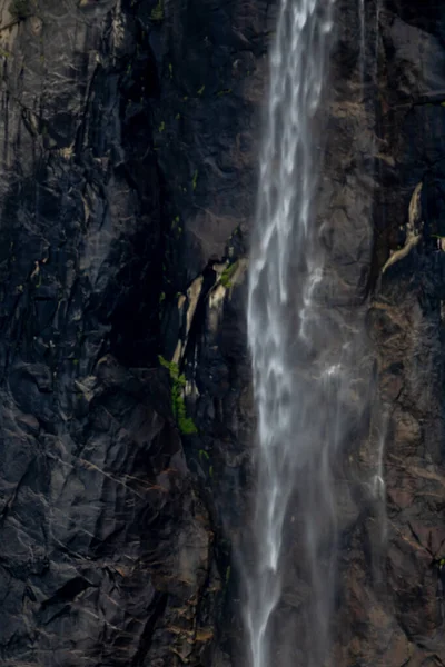 Закрийте Водоспади Брідалвейл Національному Парку Йосеміті — стокове фото