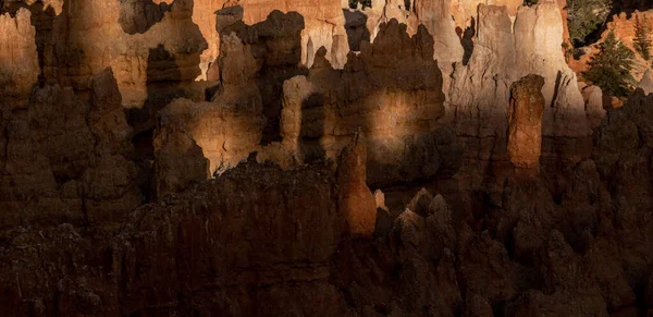 Hoodoos Werpen Schaduwen Canyon Malls Bryce Canyon National Park — Stockfoto
