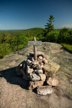 Conners, Acadia Ulusal Parkı 'nda Zirve İşareti Sildi